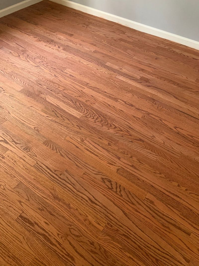 Red oak, medium stain
